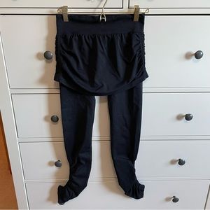 Athleta skirted leggings